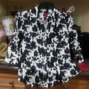 xs Blk and Wht floral Dress Shirt